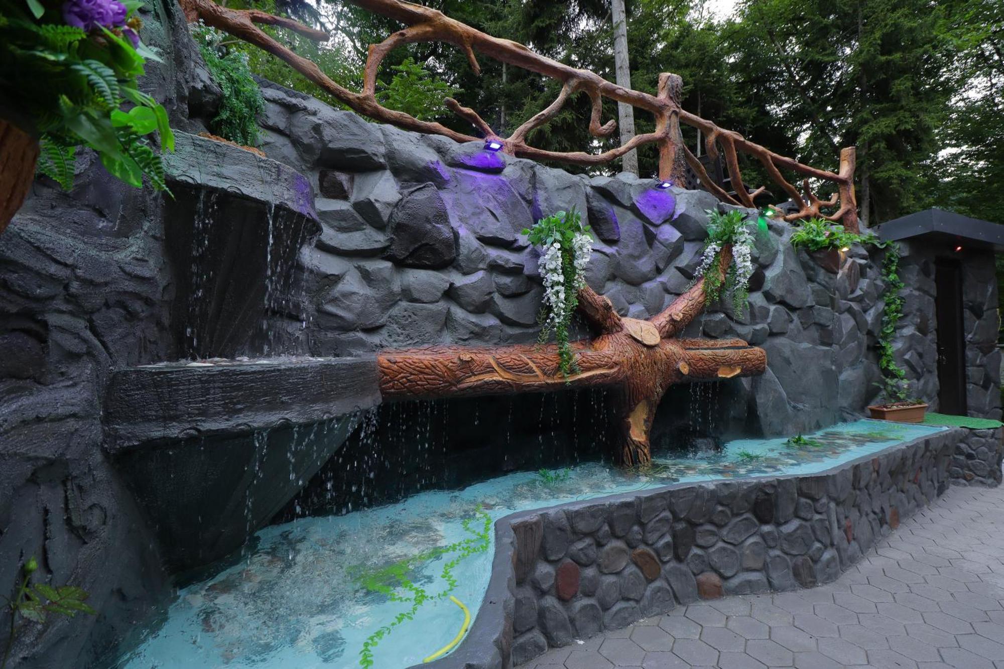 Hotel Evergreen Borjomi Luaran gambar